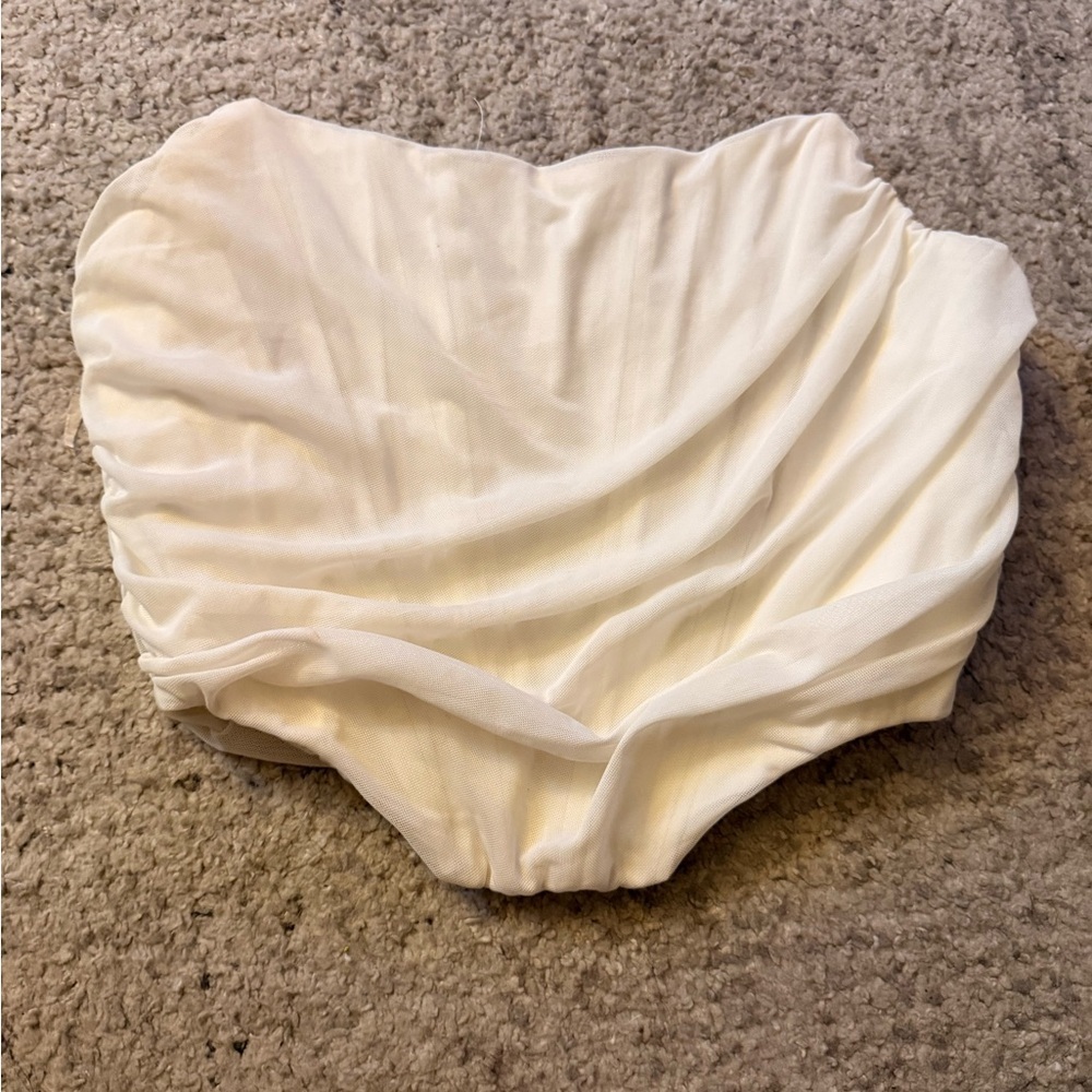 Elegant White Ruched Shorts